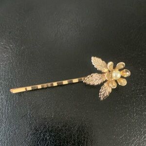 Vintage Golden Flower With Faux Pearl Wedding Hair Bobby Pin